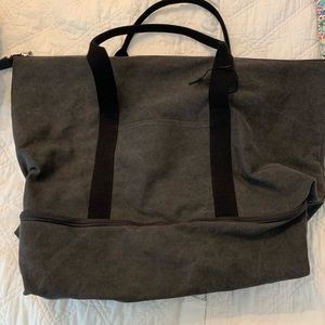 Lo and sons bag